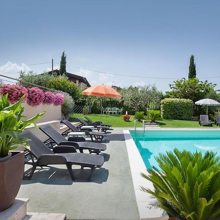 Villa Aurora-Holiday Home Apt 1 バルドリーノ エクステリア 写真